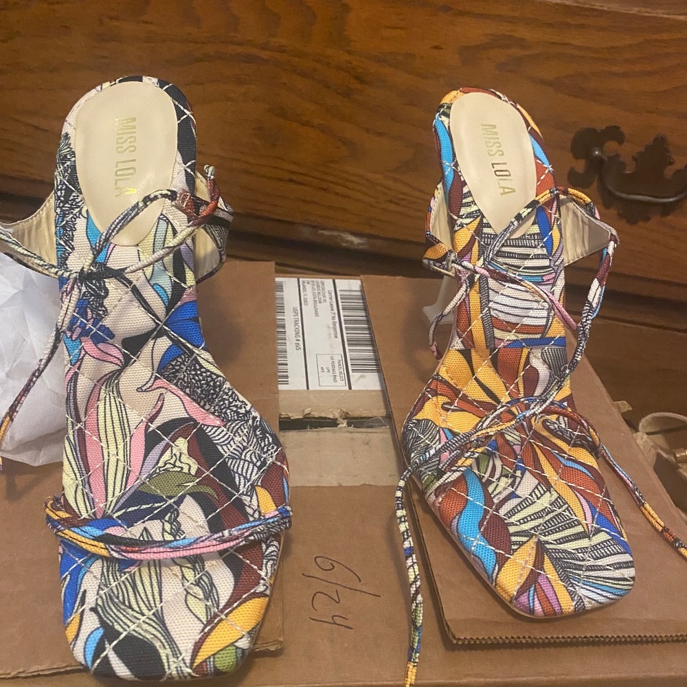 Shoes - Picture 3 of 5